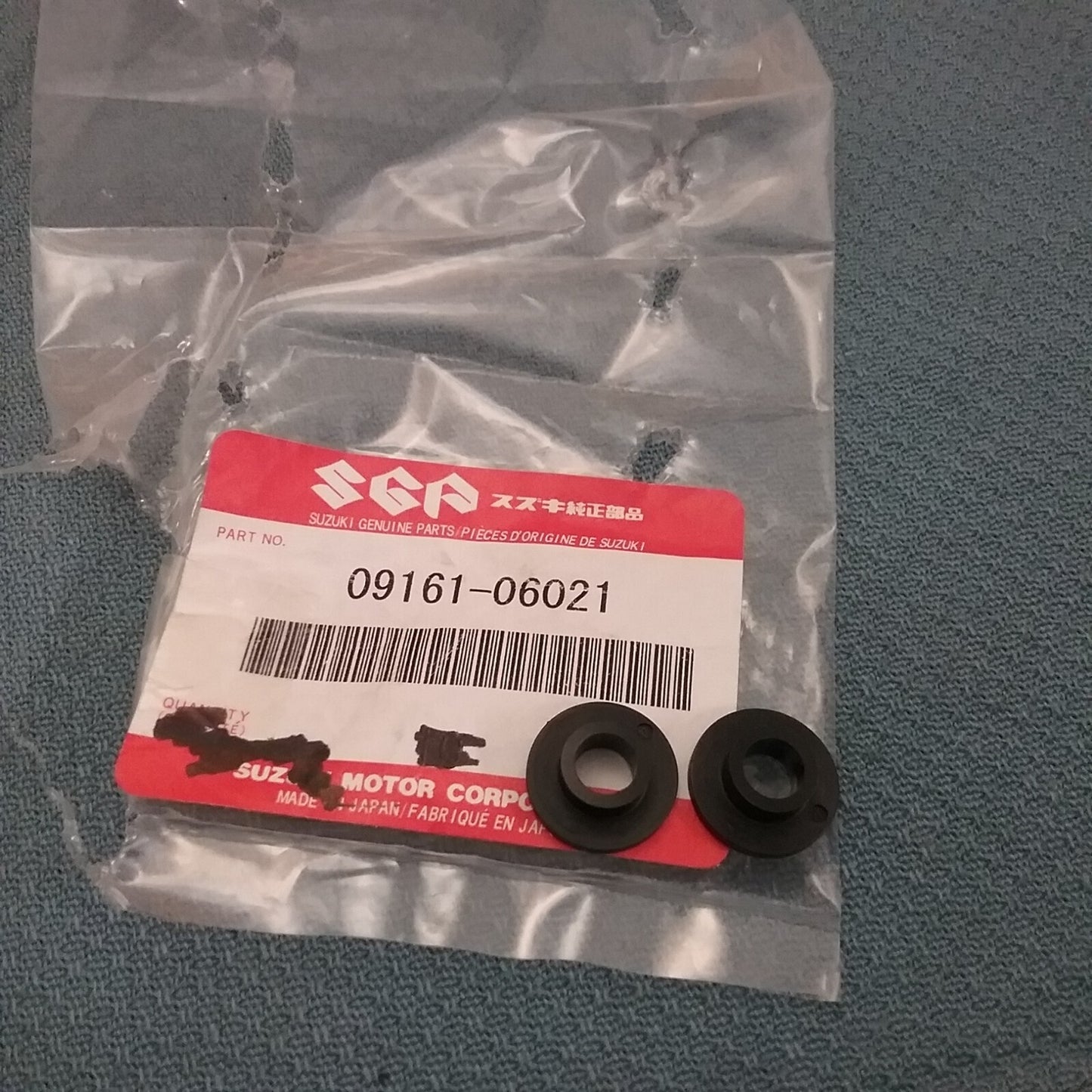 QTY 2 NEW GENIUNE SUZUKI 09161-06021 COWLING WASHER 1988-2007