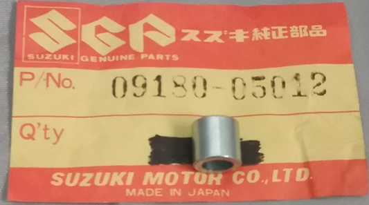 NEW GENUINE SUZUKI 09180-05012 SPACER HEADLAMP GS1100
