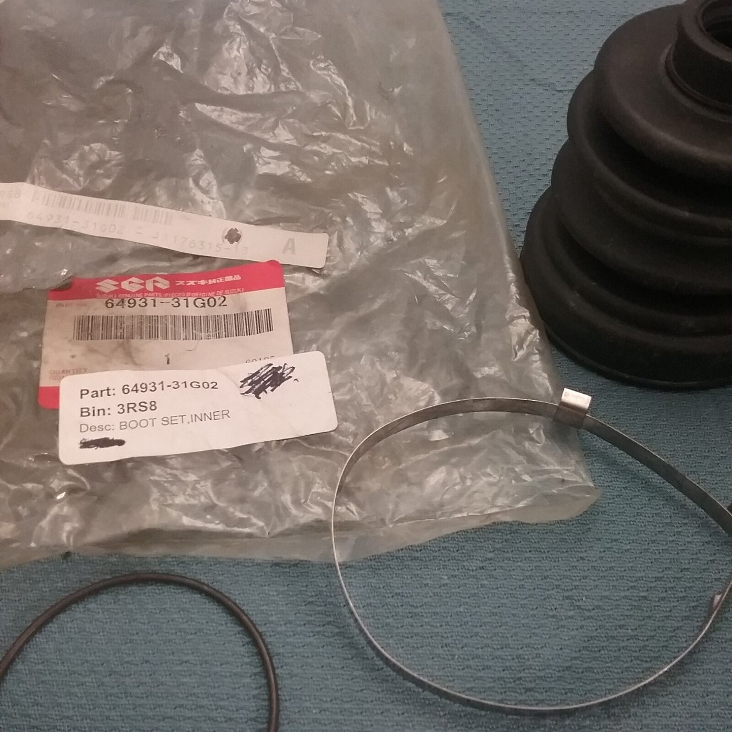 NEW GENUINE SUZUKI 64931-31G02 BOOT SET, INNER 2005-2007