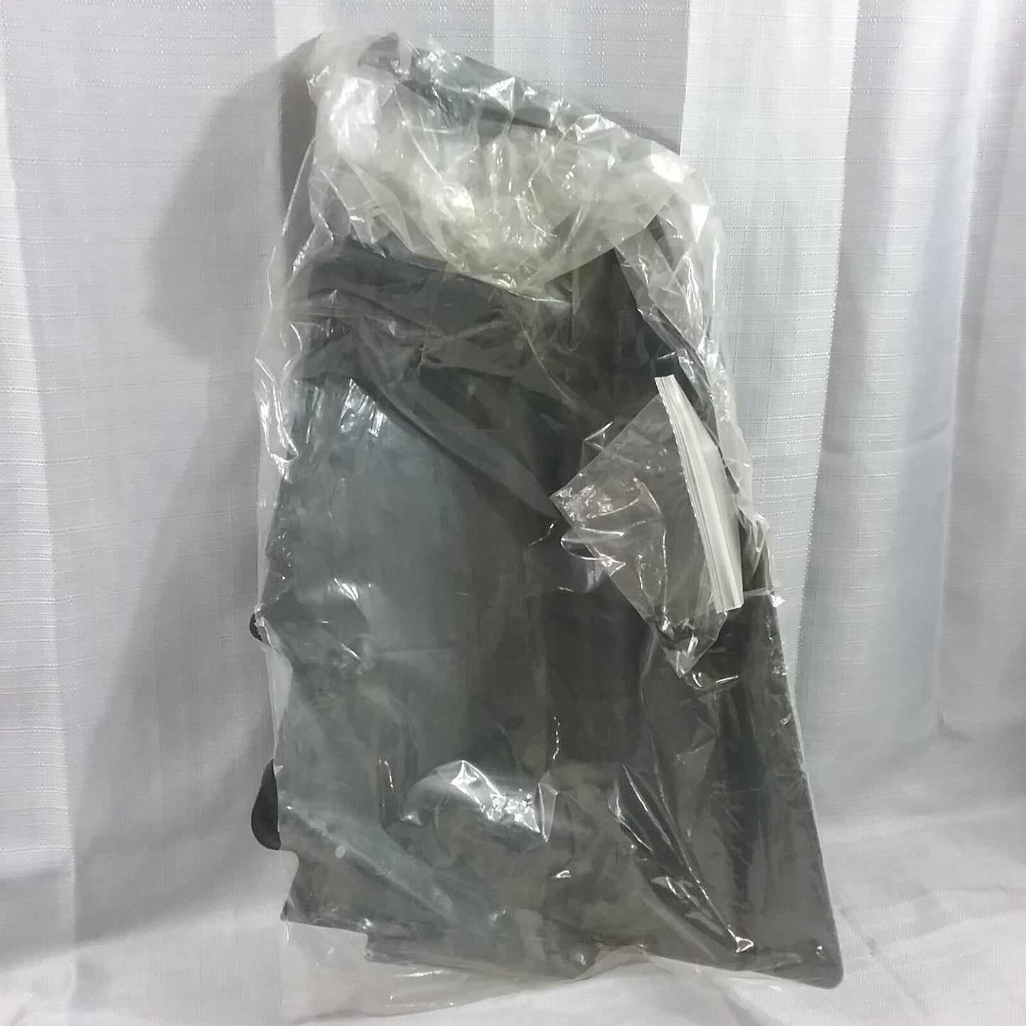 NEW GENUINE SUZUKI 53421-38F00 MUDFLAP, INNER LH 2002-2007