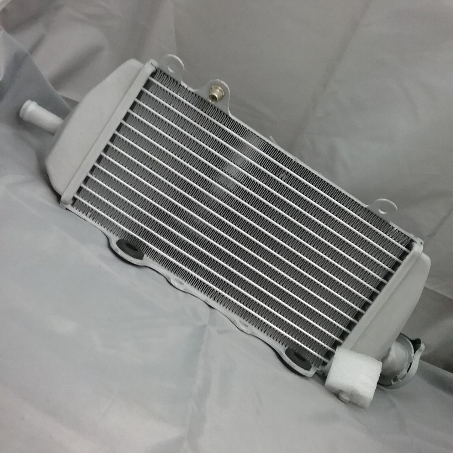 NEW GASGAS BE70000GG-CLJ-1 All Aluminum Radiator EC250/EC300 2018-2019