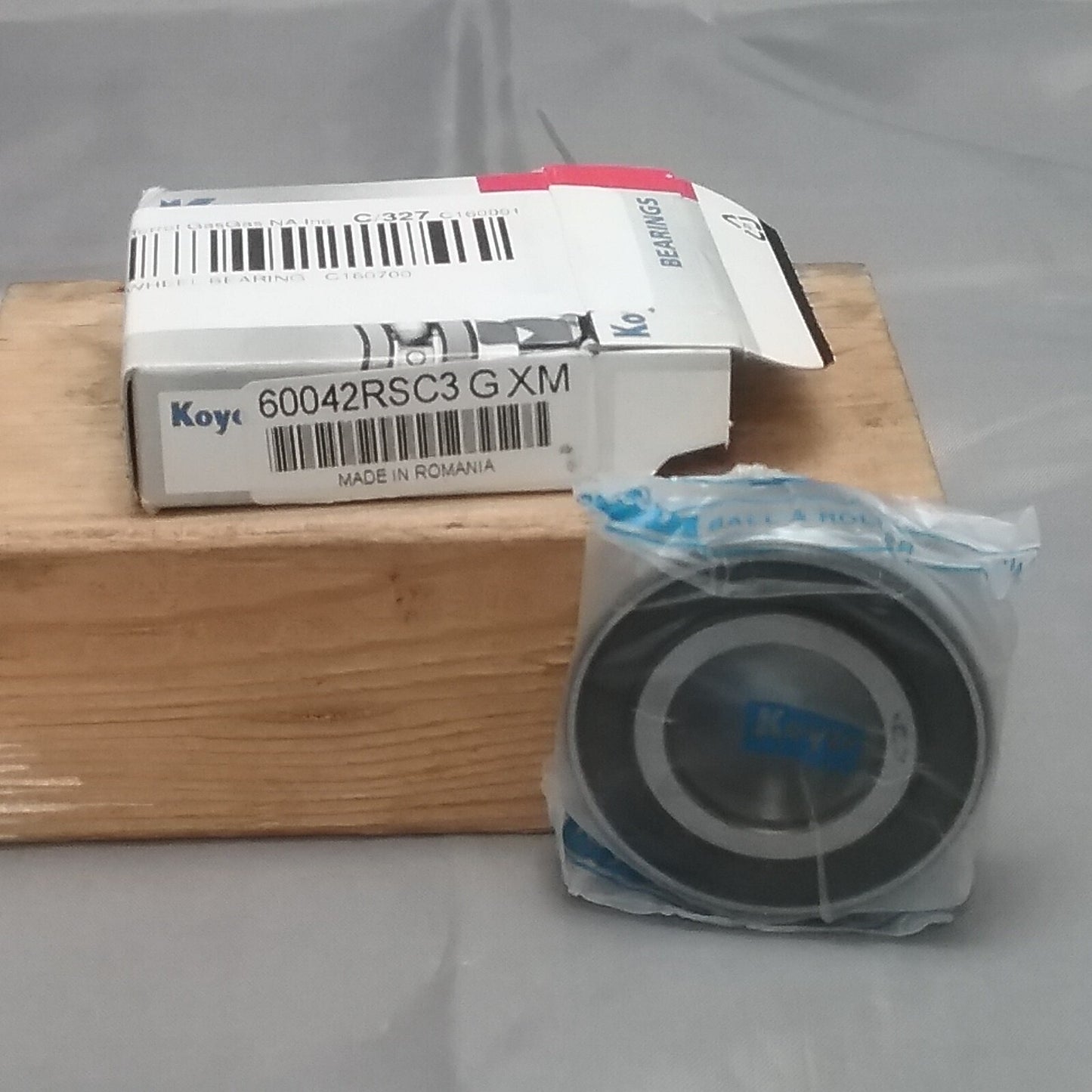 NEW KOYO 60042RSC3GXM BALL BEARING FACTORY SEALED