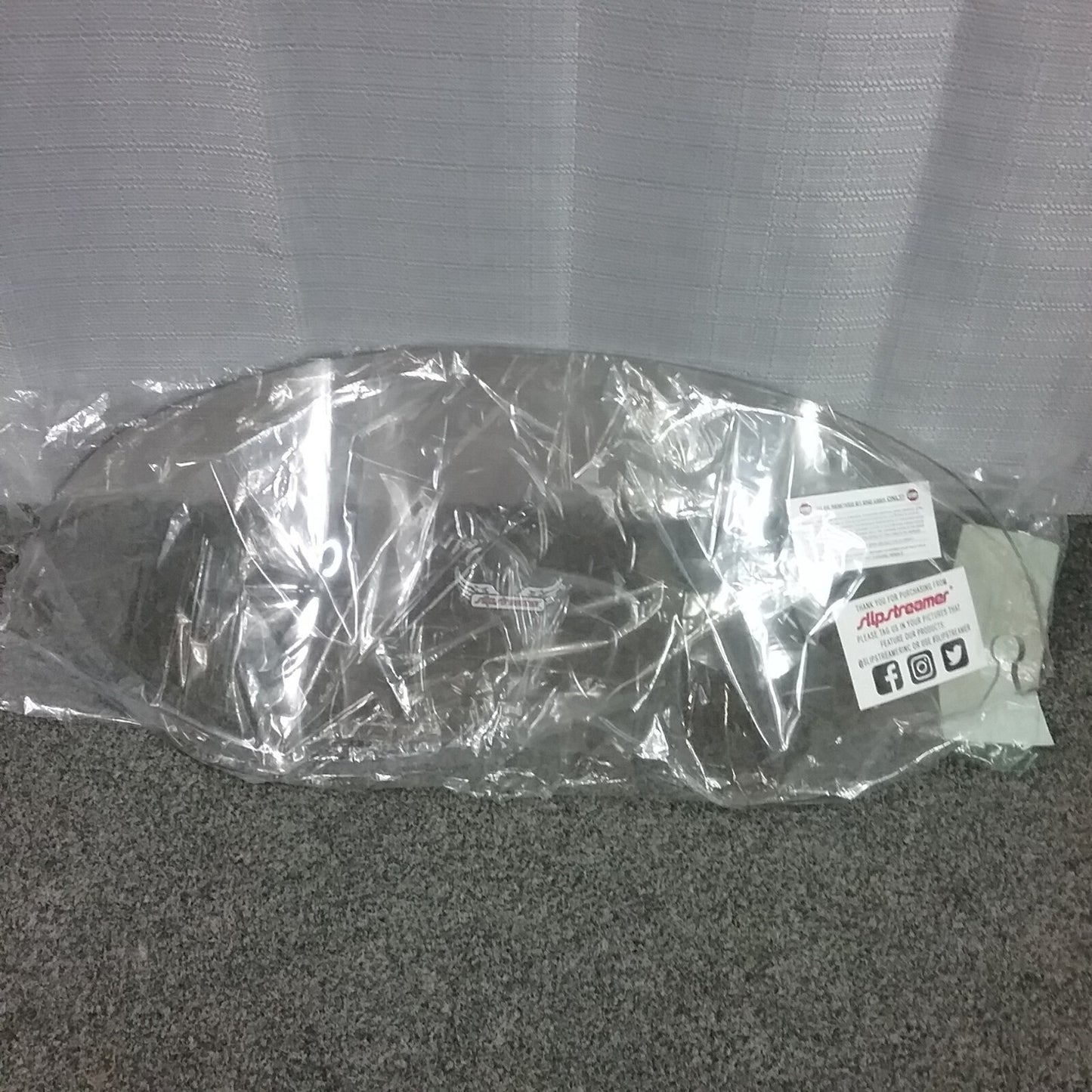 NEW SLIPSTREAMER S-135-6 REPLACEMENT WINDSHIELD, SMOKE, 6"