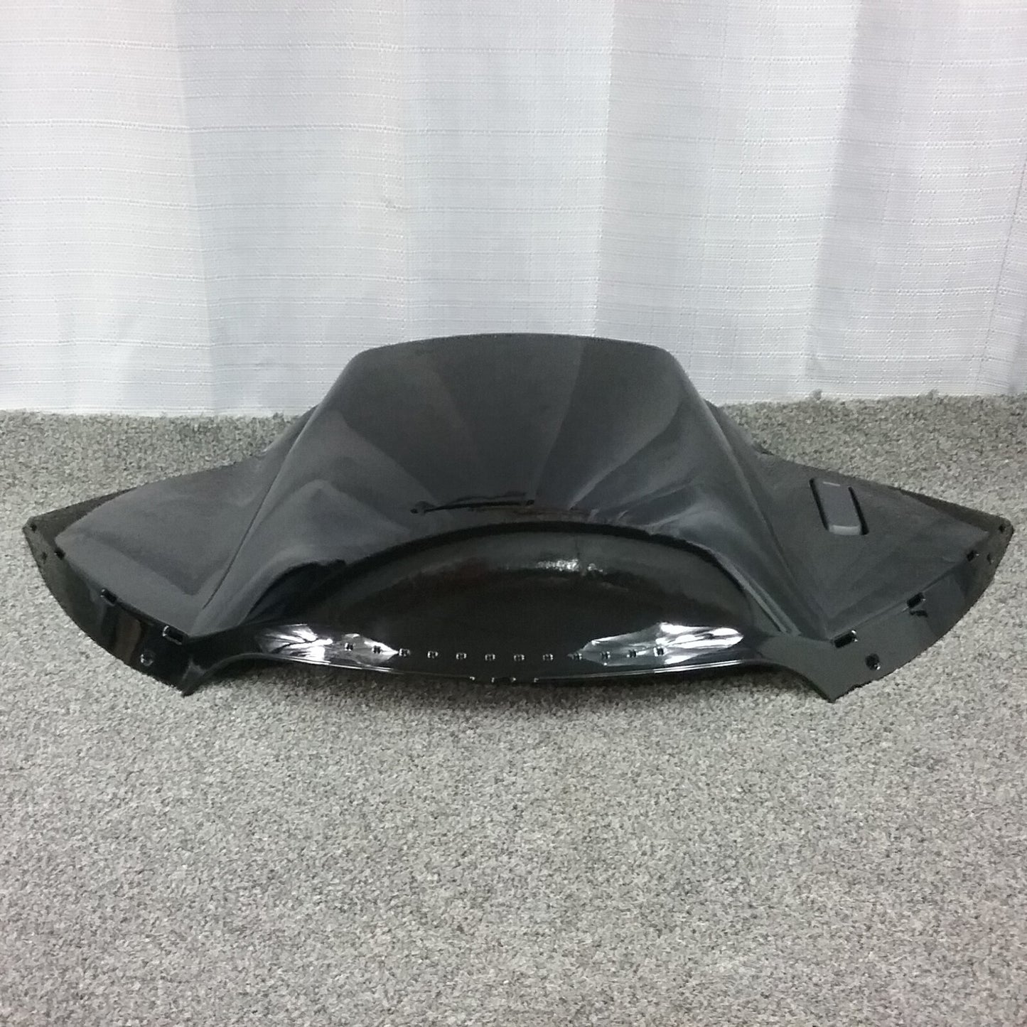 NEW GENUINE HARLEY DAVIDSON 29200042 VIVID BLACK ROAD GLIDE FAIRING AIR DUCT