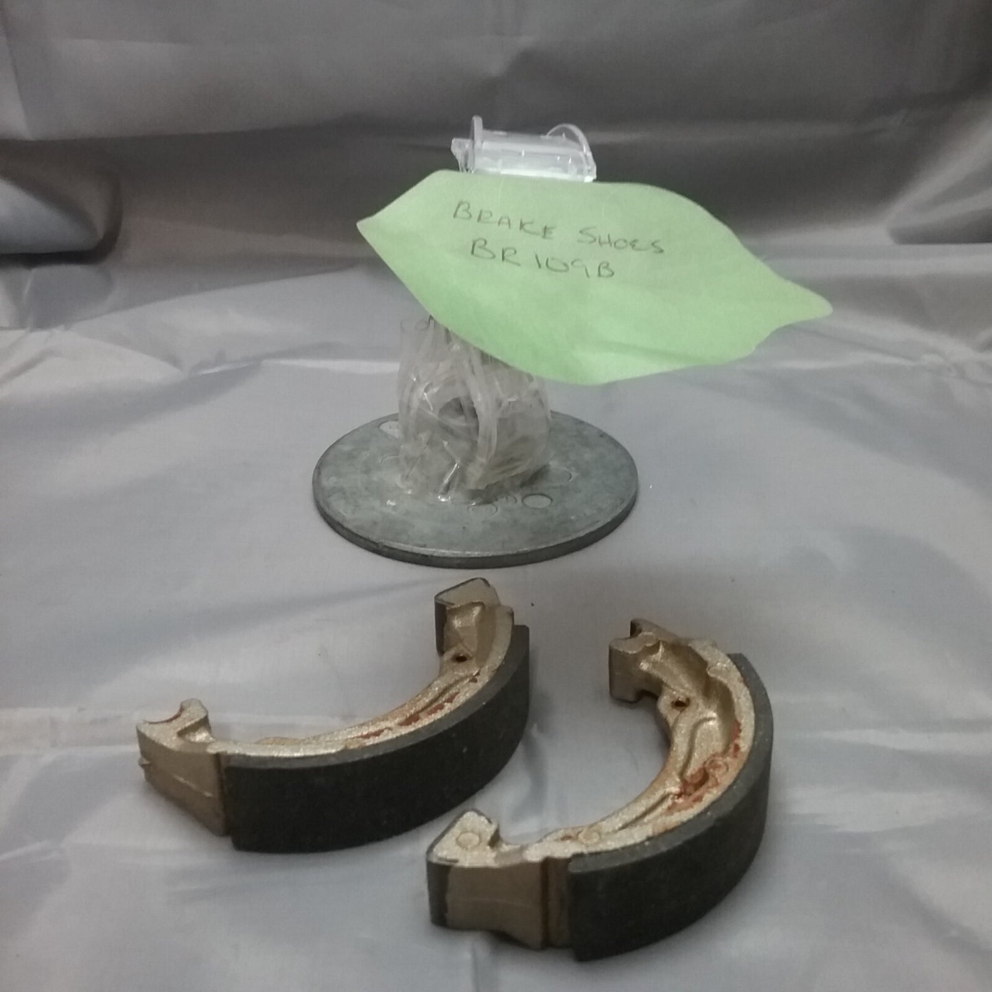 NEW BR109B / AT-05310 REPLACEMENT BRAKE SHOES