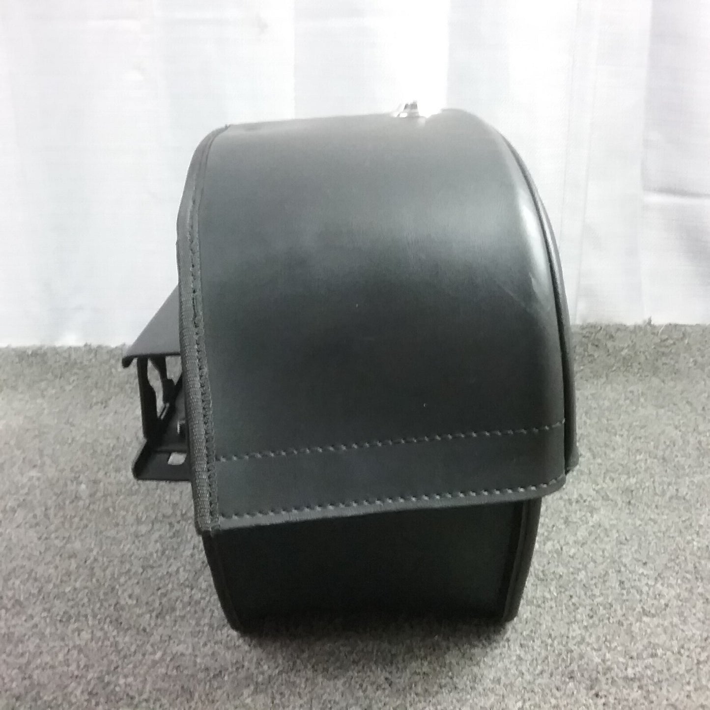 NEW VIKING BAGS VW31P LEFT LEATHER LOCKING SADDLEBAG HARLEY CRUISER