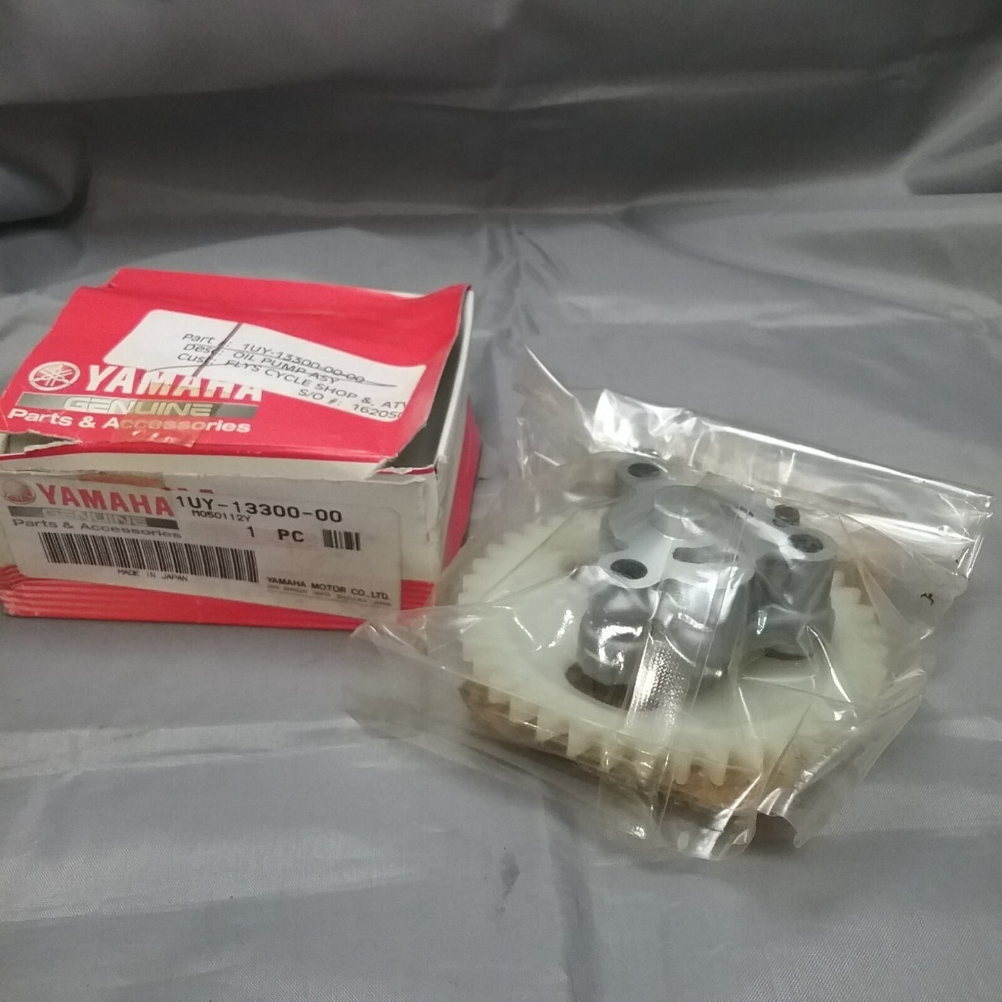 NEW GENUINE YAMAHA 1UY-13300-00-00 OIL PUMP ASSEMBLY 1987-2013