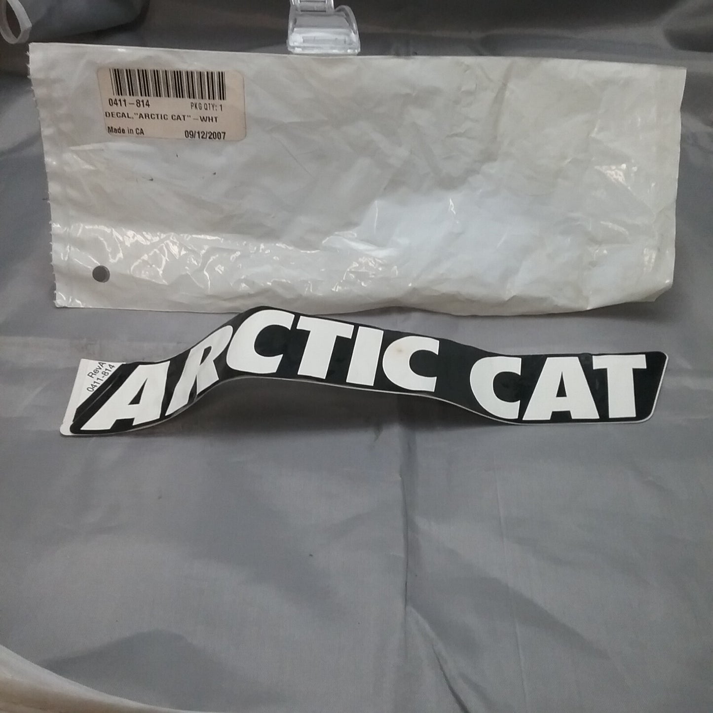 NEW ARCTIC CAT 0411-814 DECAL, ARCTIC CAT, WHITE