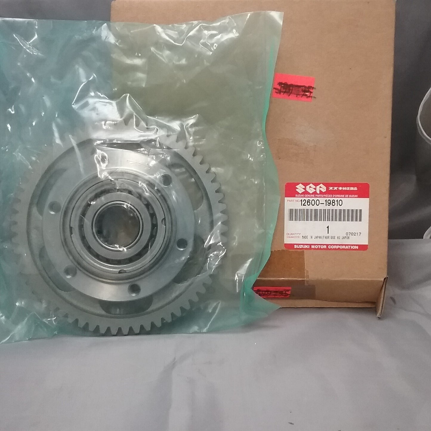 NEW GENUINE SUZUKI 12600-19810 CLUTCH SET, STARTER