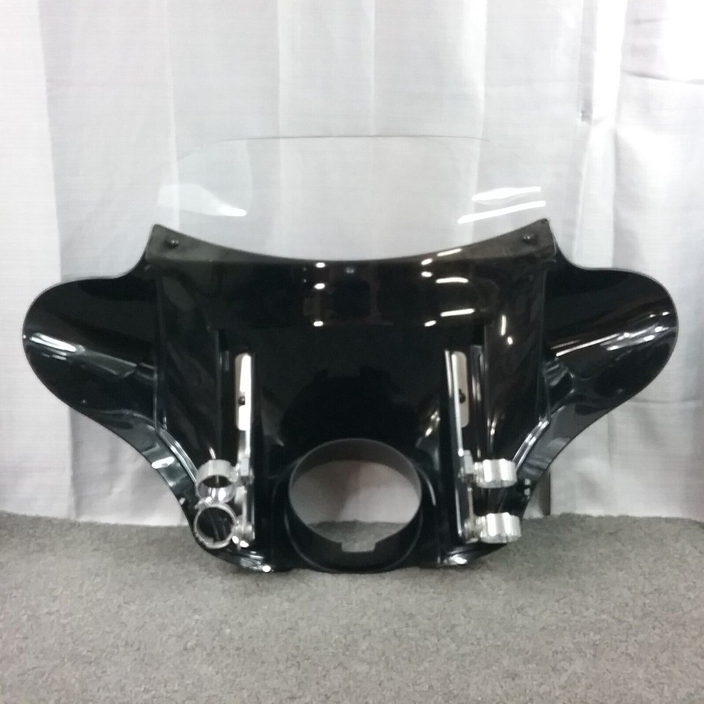 MEMPHIS SHADES MEM7081 Batwing Fairing w/ Windshield & Trigger Lock HD SOFTAIL