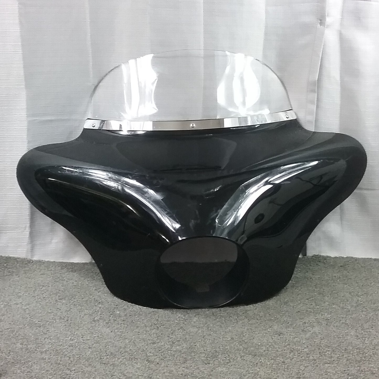 MEMPHIS SHADES MEM7081 Batwing Fairing w/ Windshield & Trigger Lock HD SOFTAIL