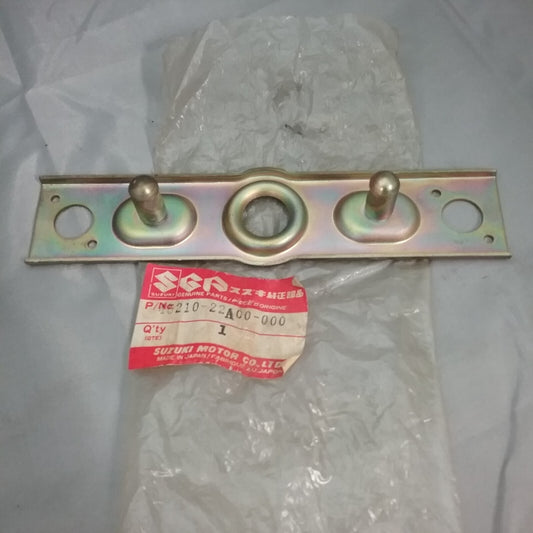 NEW GENUINE SUZUKI 45210-22A00 STRIKER, SEAL LOCK 1985-93