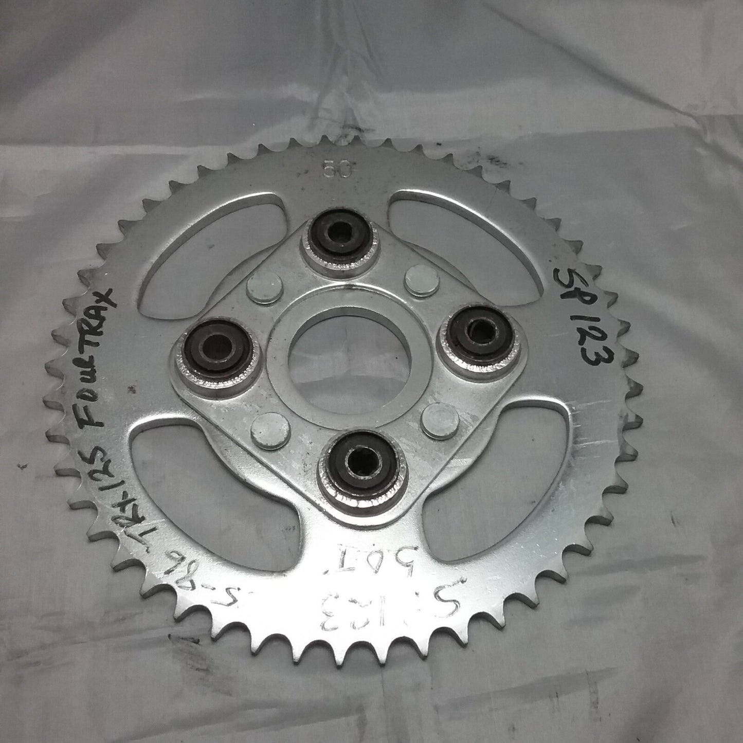 NEW REPLACES HONDA 41200-VM6-300 / SP123 REAR SPROCKET 50T W/DAMPERS