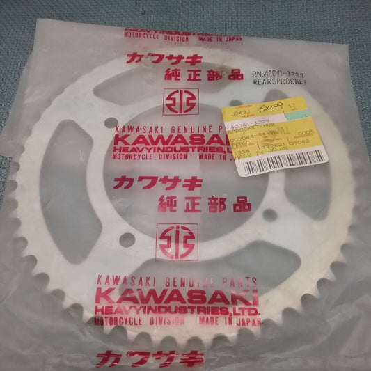 NEW GENUINE KAWASAKI 42041-1229 SPROCKET - HUB 51T