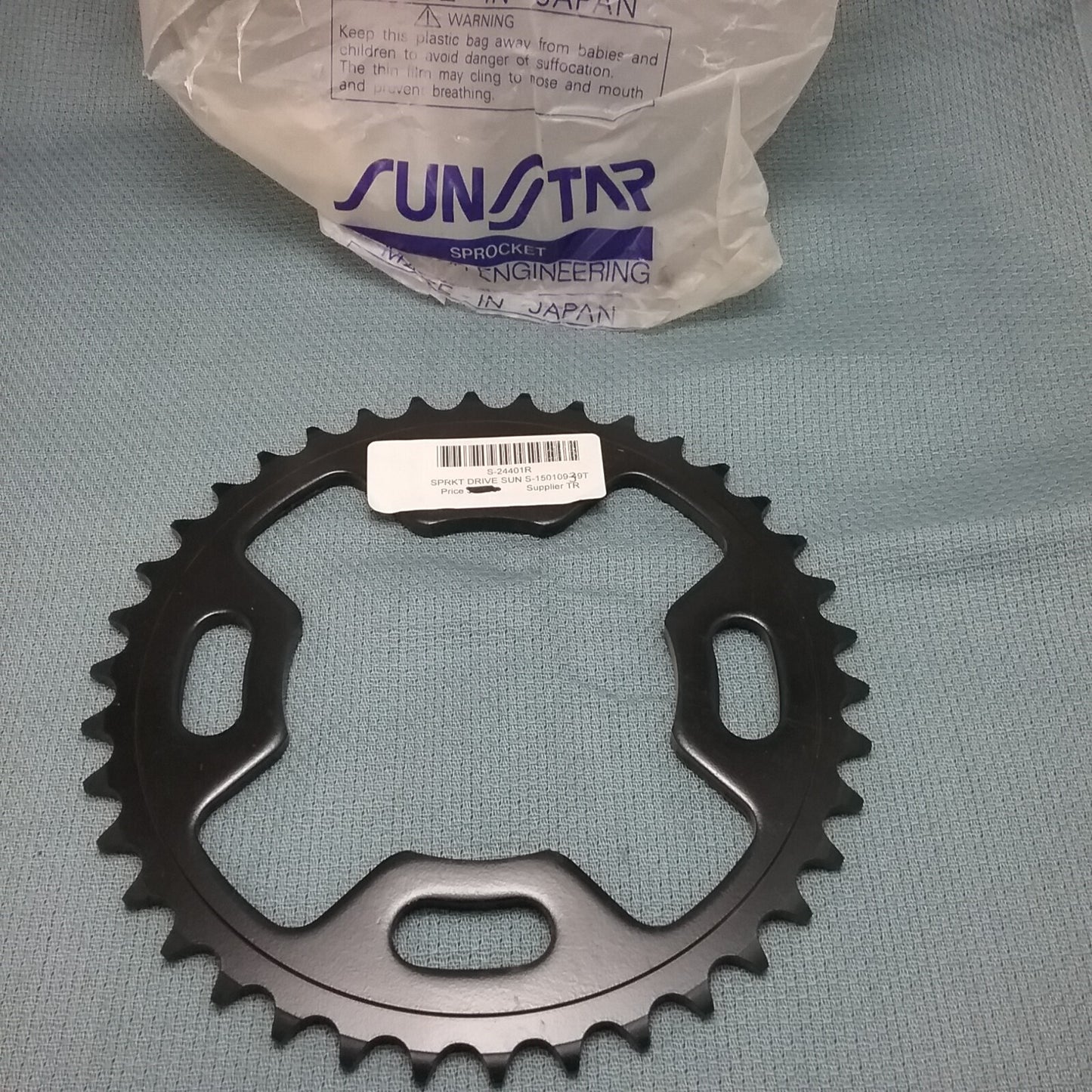 NEW SUNSTAR S-24401R STEEL SPROCKET, BLACK