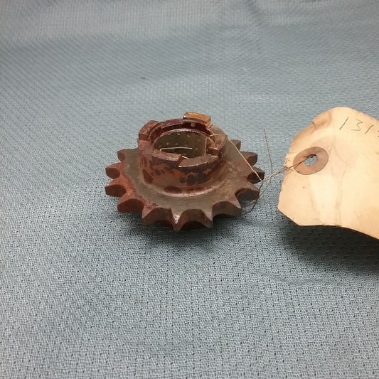NEW KAWASAKI 13144-012 ENGINE SPROCKET, 16T