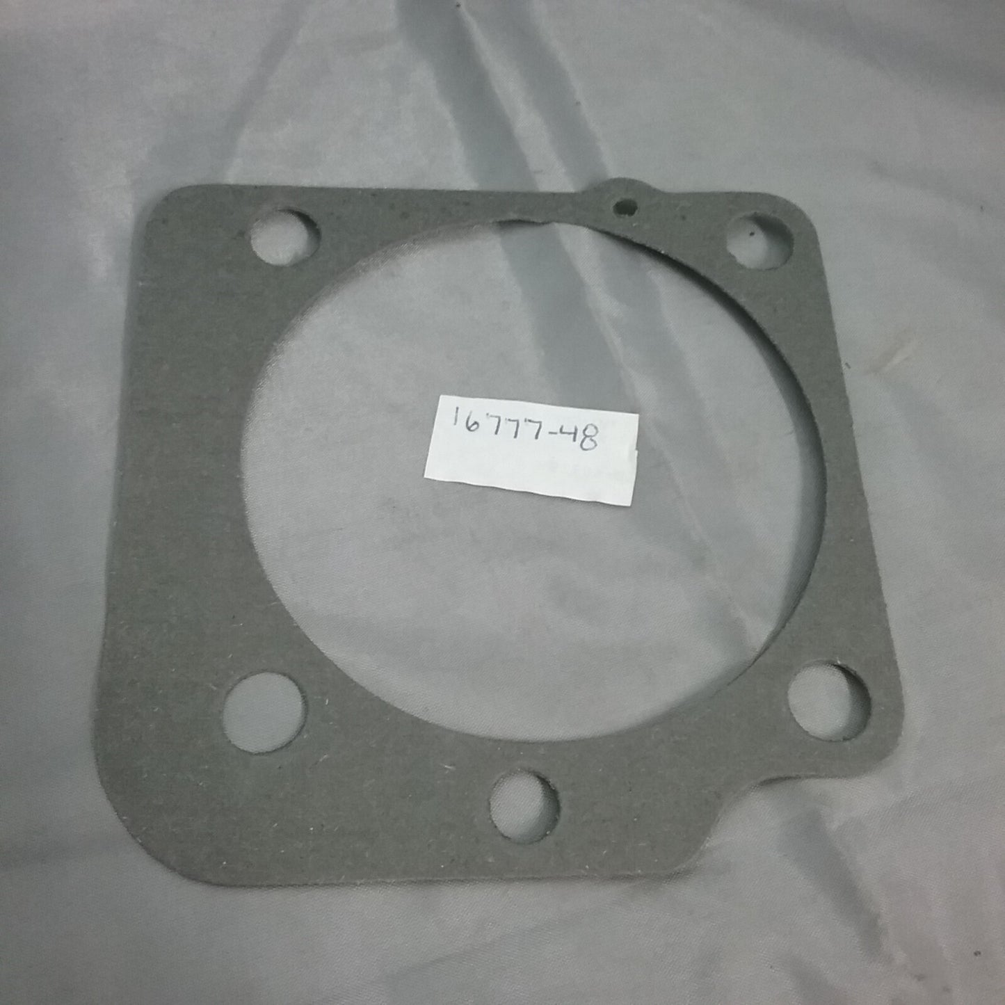 QTY 4 NEW HARLEY DAVIDSON 16777-48 REAR CYLINDER BASE PANHEAD 1948-1962