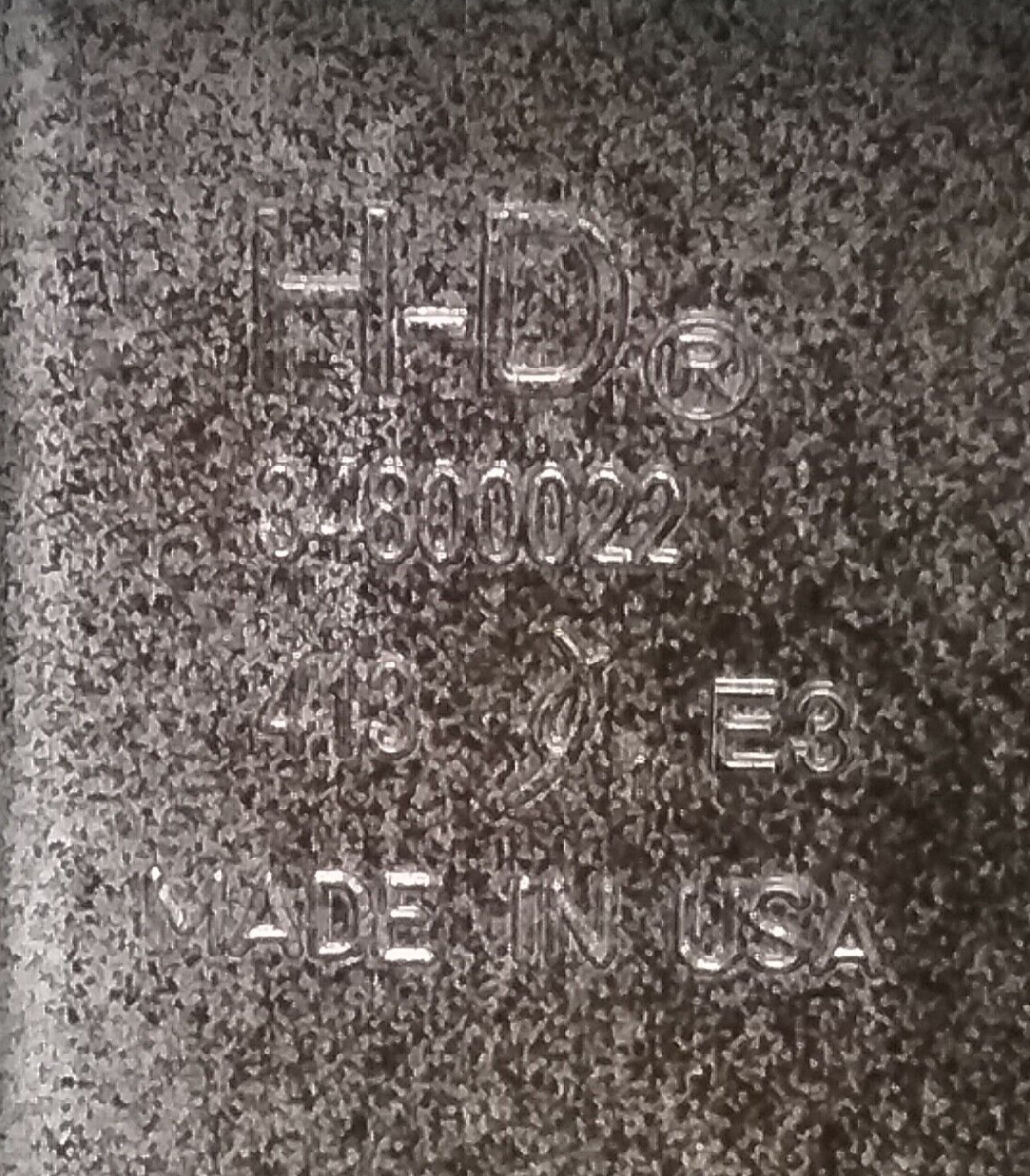 NEW GENUINE HARLEY-DAVIDSON 34800022 TRANSMISSION BREATHER COVER, GLOSS BLACK