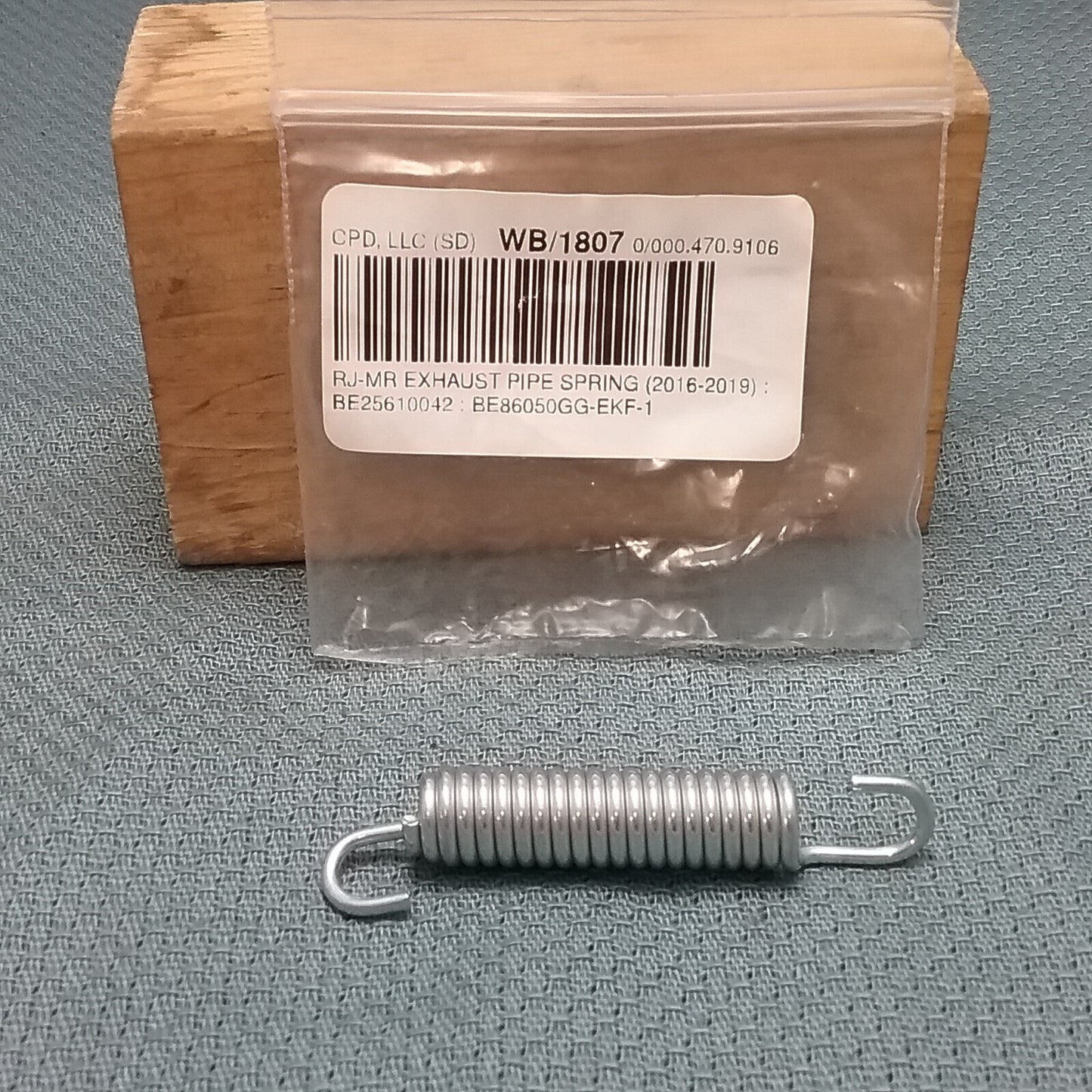 NEW GASGAS BE25610042 EXHAUST PIPE SPRING (2016-2019)