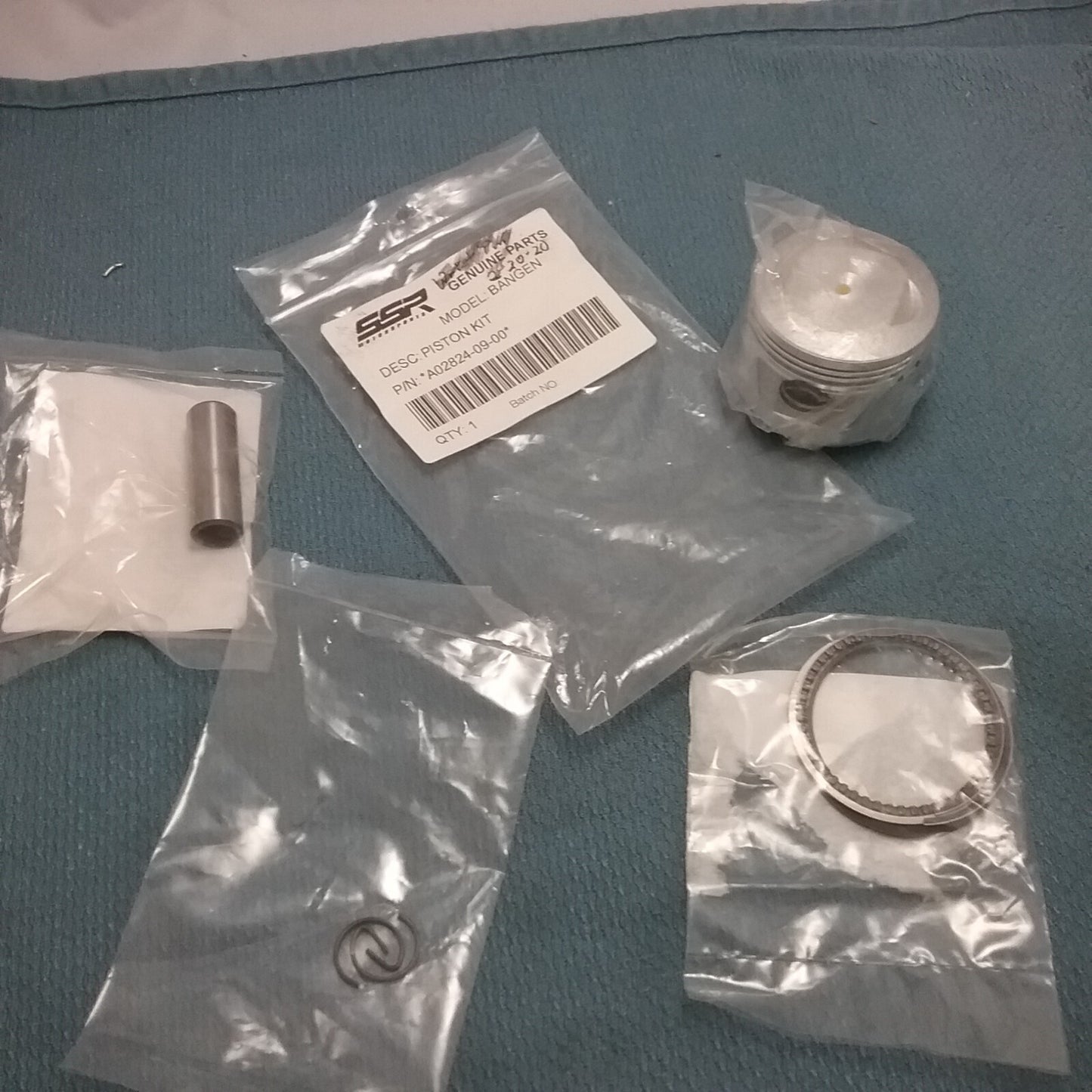 NEW SSR A02824-09-00 PISTON KIT