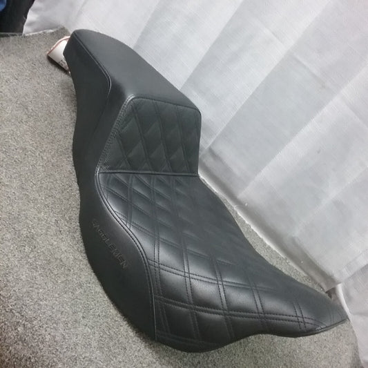 NEW SADDLEMEN 808-07B-172 BLACK STEP-UP, LATTICE STITCH SEAT