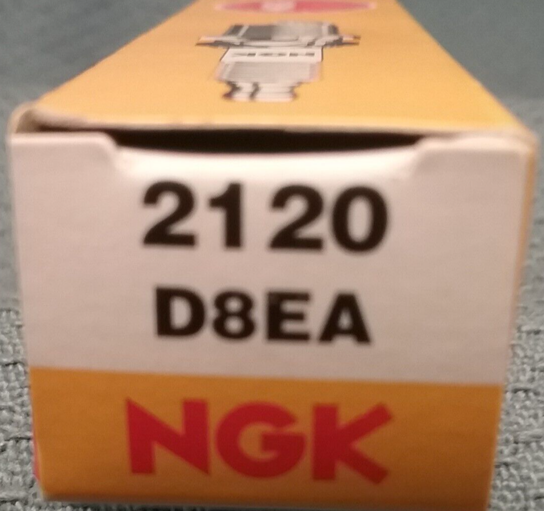 QTY 2 NEW NGK D8EA SPARK PLUG REPLACES KAWASAKI 92070-1011, #2120, 1984-1999
