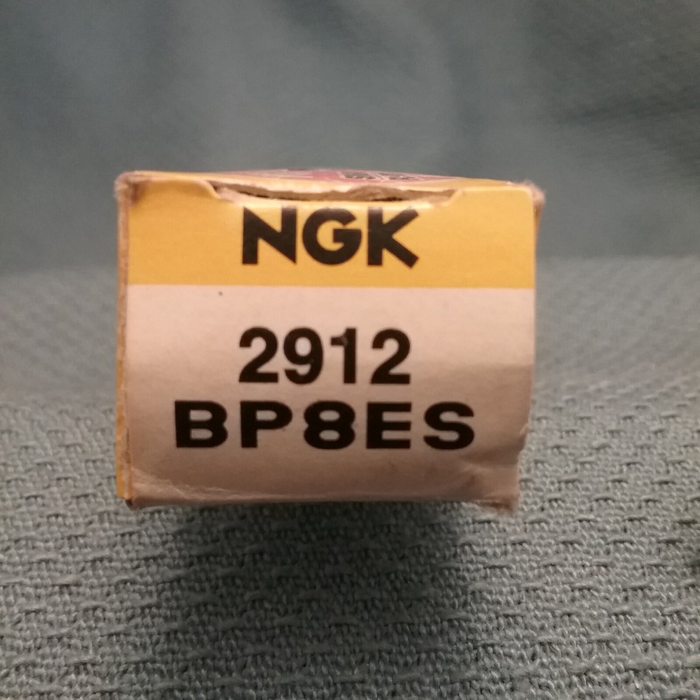 QTY 2, NEW NGK BP8ES SPARK PLUG REPLACES KAWASAKI 92070-1140, #2912, 1988-1989