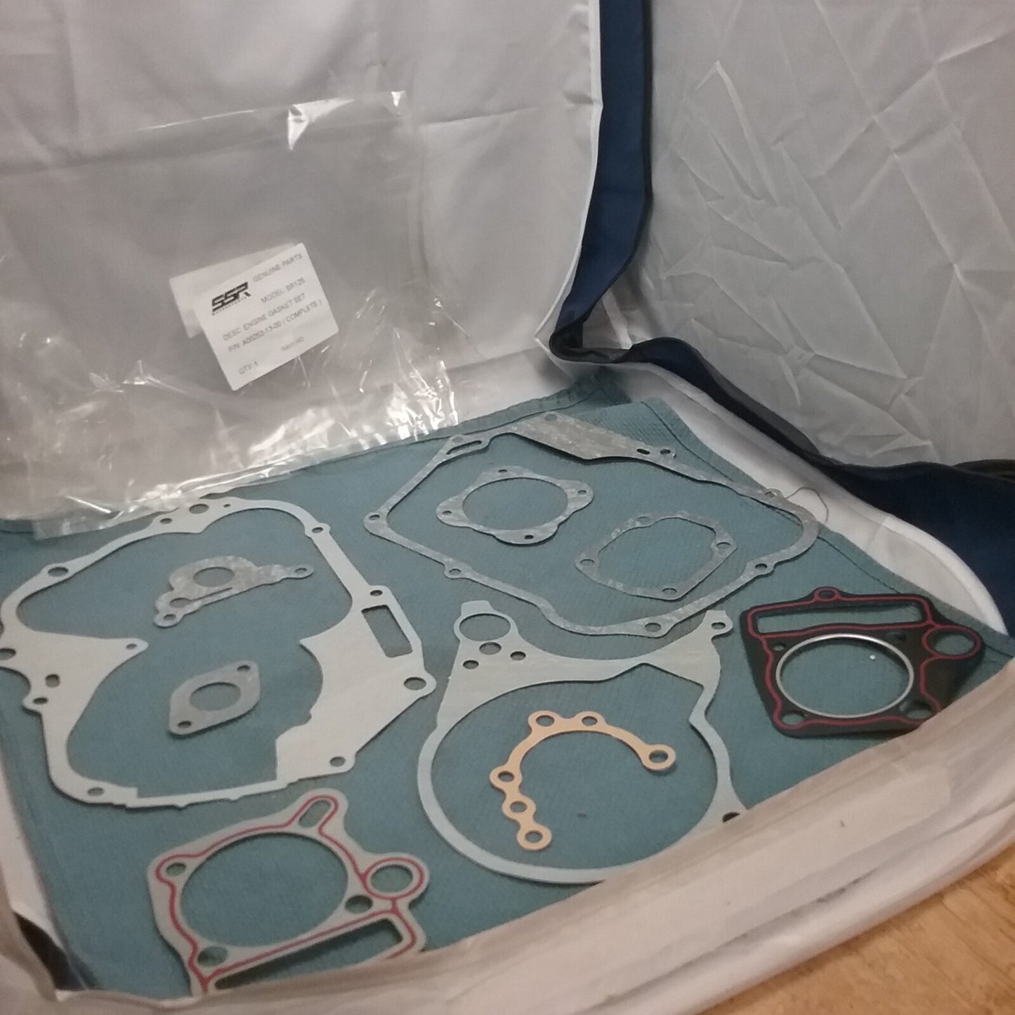NEW SSR A00252-13-00 ENGINE GASKET SET