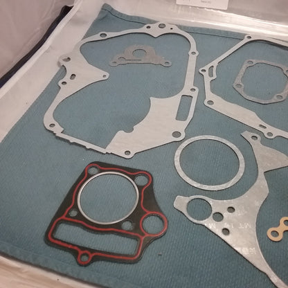 NEW SSR A00257-13-00 ENGINE GASKET SET