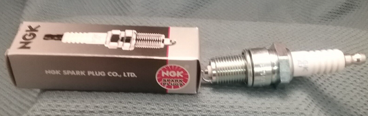QTY 2 NEW NGK BPR7ES SPARK PLUG REPLACES KAWASAKI 92070-1027, #5534, 1984-1988