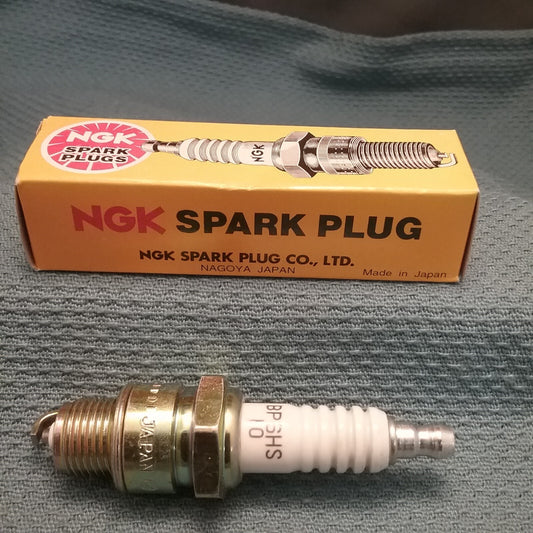 QTY 2, NEW NGK BP6HS-10 SPARK PLUG REPLACES YAMAHA BP6HS-10-00, #6326, 1986-1995