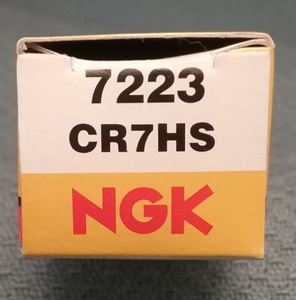 QTY 2, NEW NGK CR7HS SPARK PLUG #7223