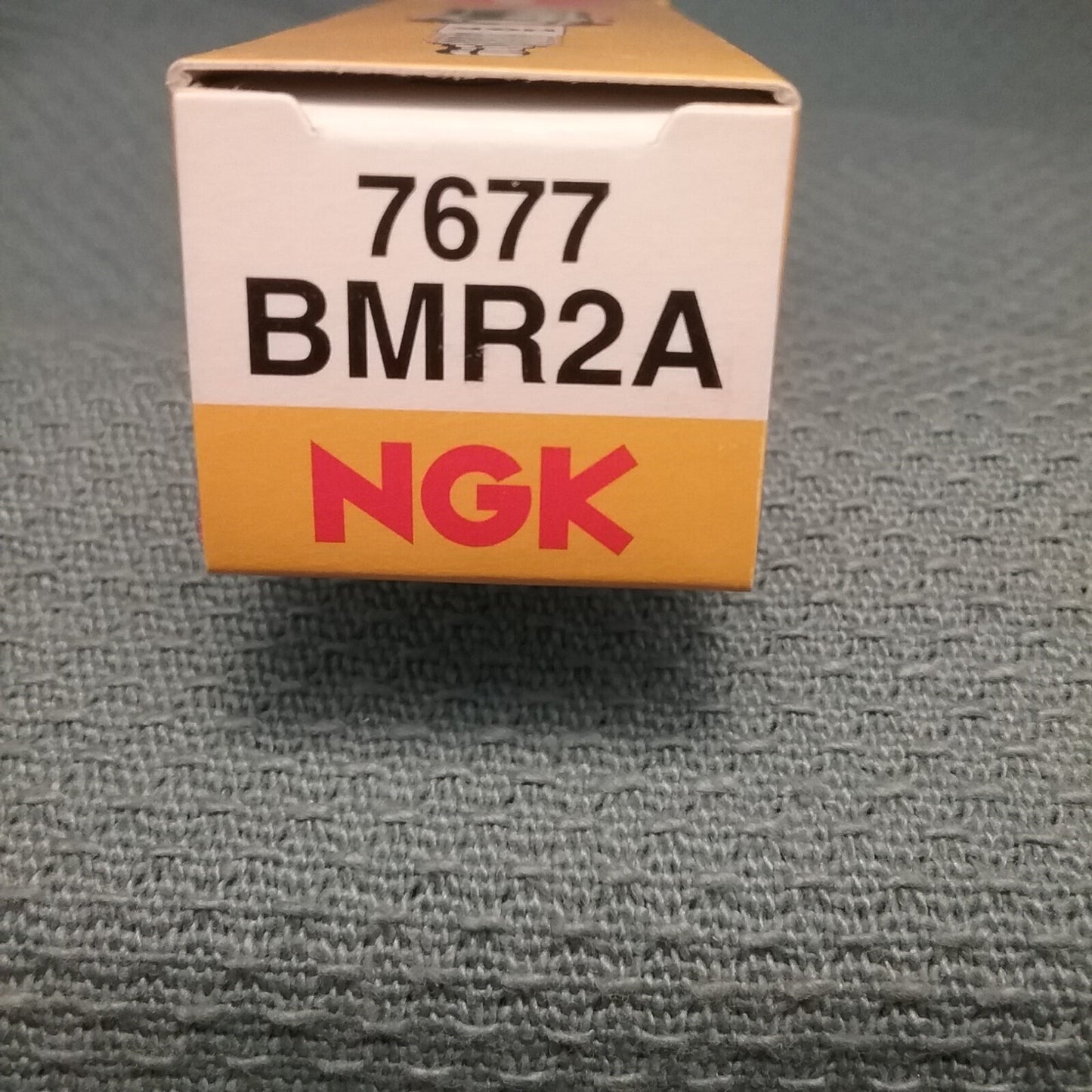 QTY: 1 NEW NGK BMR2A SPARK PLUG REPLACES KAWASAKI 92070-2100, #7677, 1991-2000