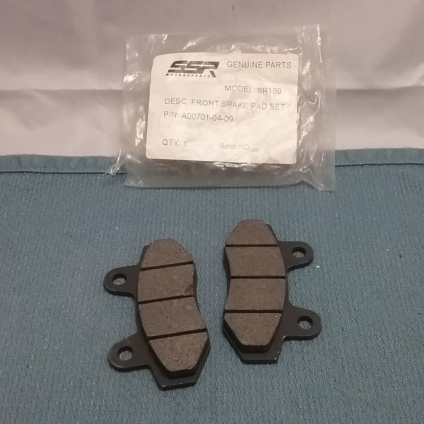 NEW SSR A00701-04-00 FRONT BRAKE PAD SET