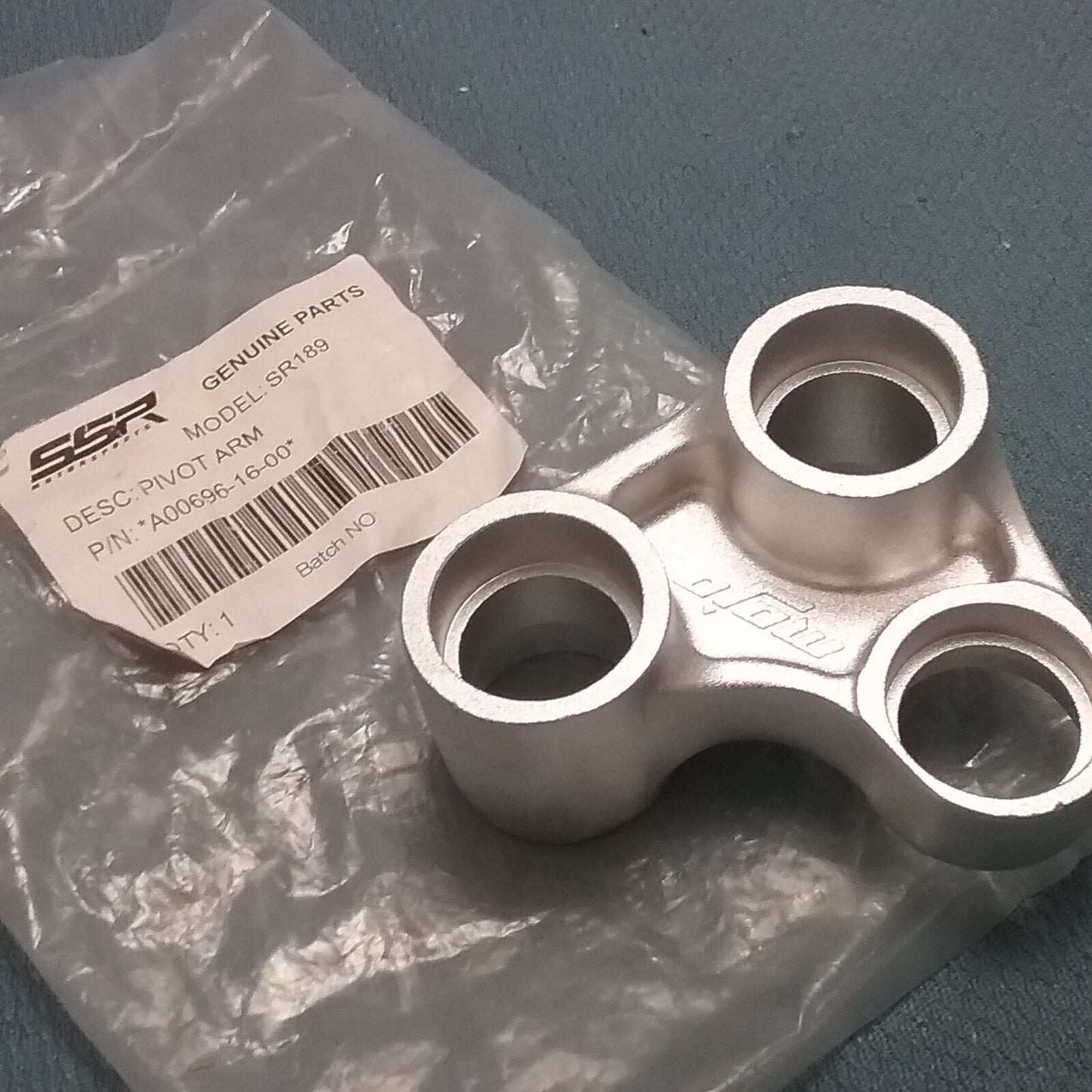 NEW SSR A00696-16-00 PIVOT ARM