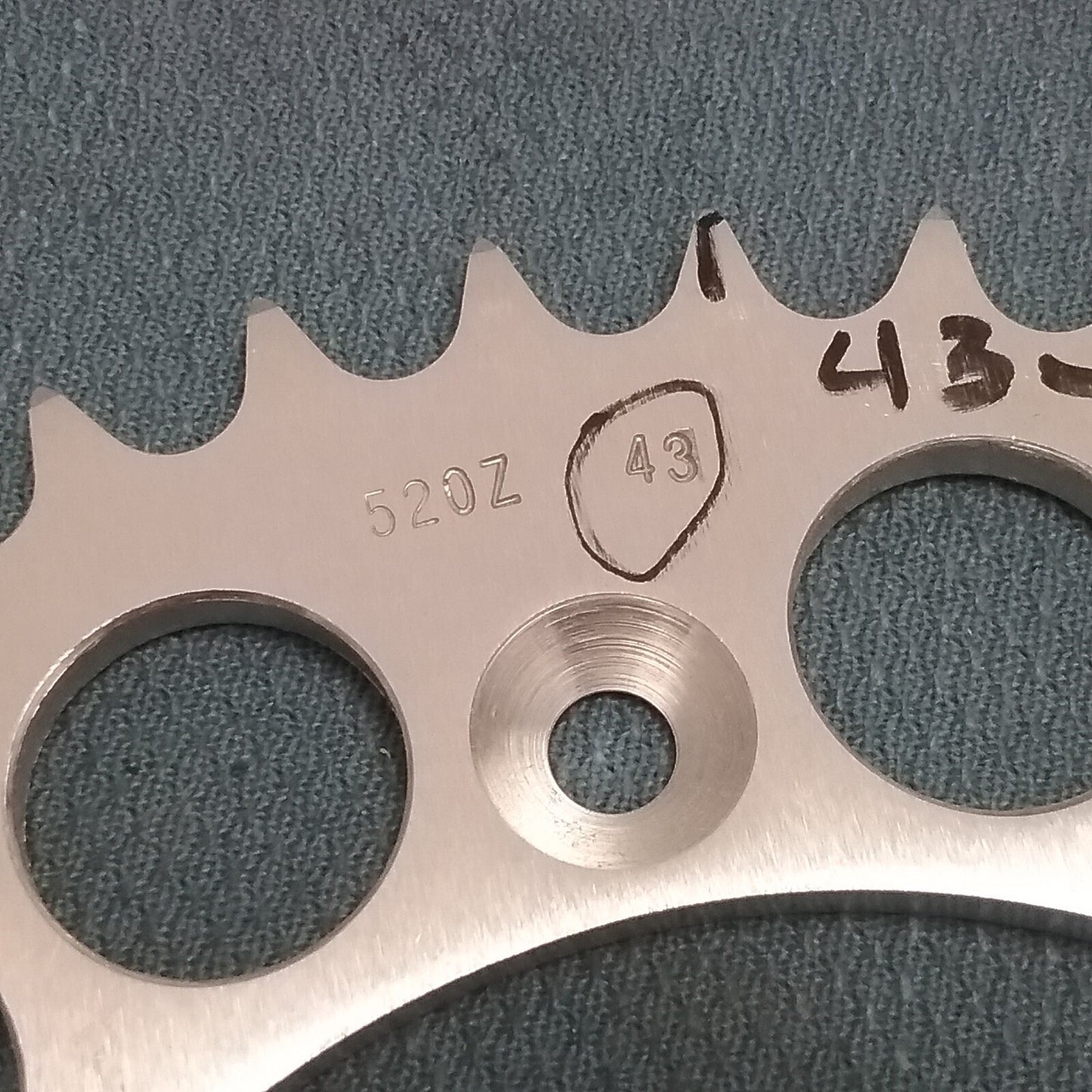 NEW SPROCKET SPECIALISTS SPROCKET SR189 43T 52OZ