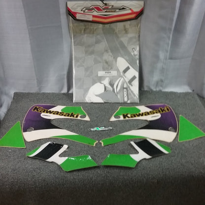 NEW N STYLE 541097 TANK/SHROUD GRAPHIC KIT '01 KX85/100