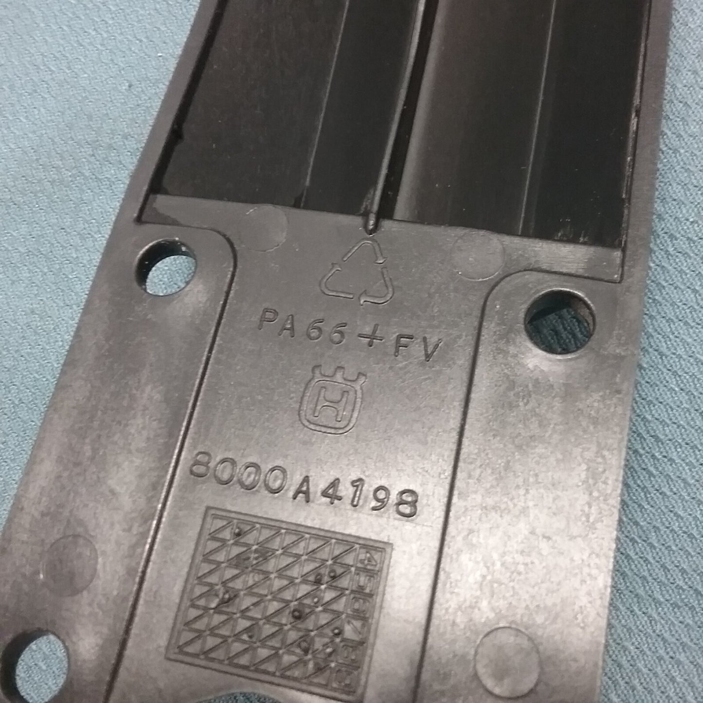 HUSQVARNA 8000A4198 FRONT MUDGUARD REIFORCEMENT