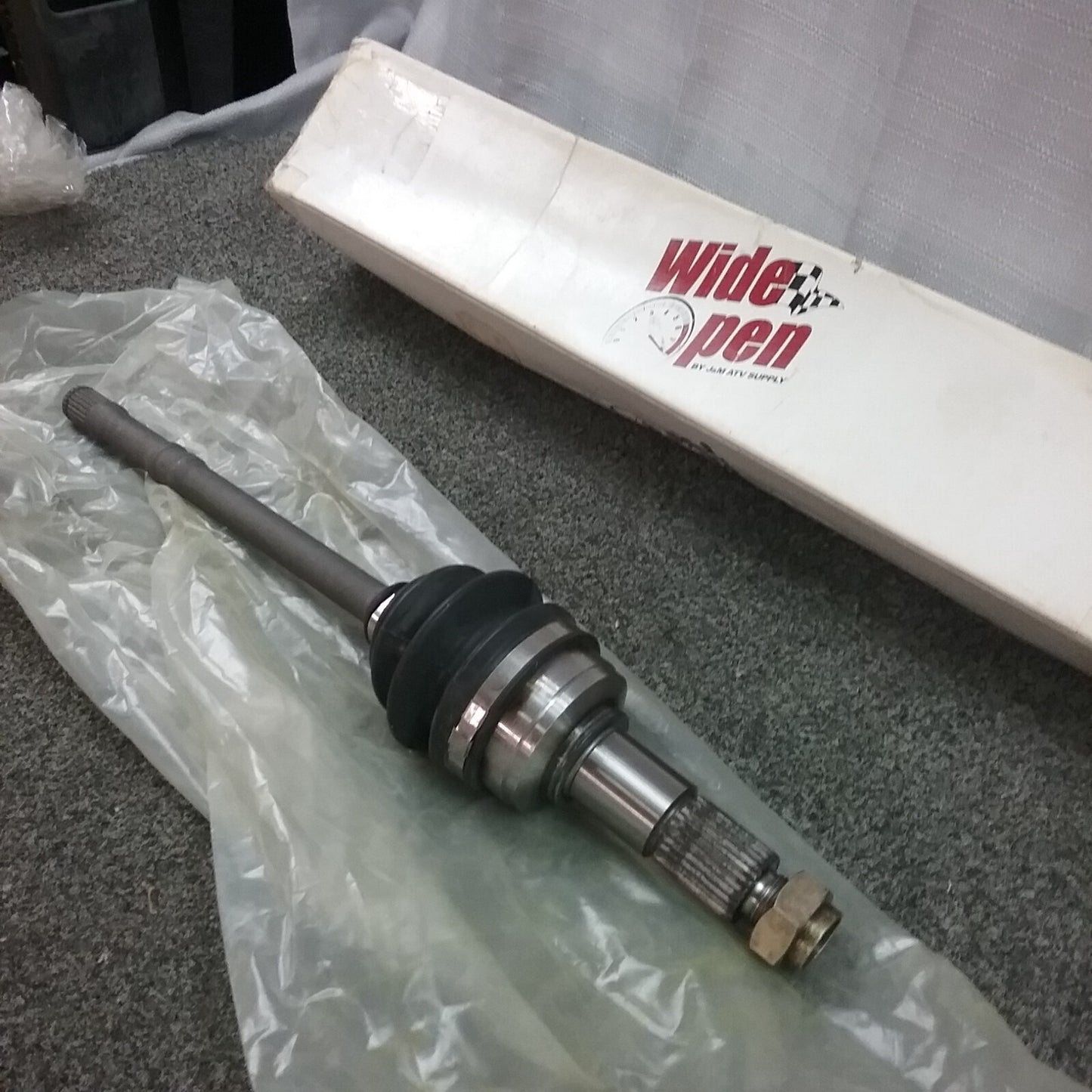 NEW WIDE OPEN OUTBOARD 1/2 SHFT YFM660 GRIZZLY W/UJ68 OUTBOARD