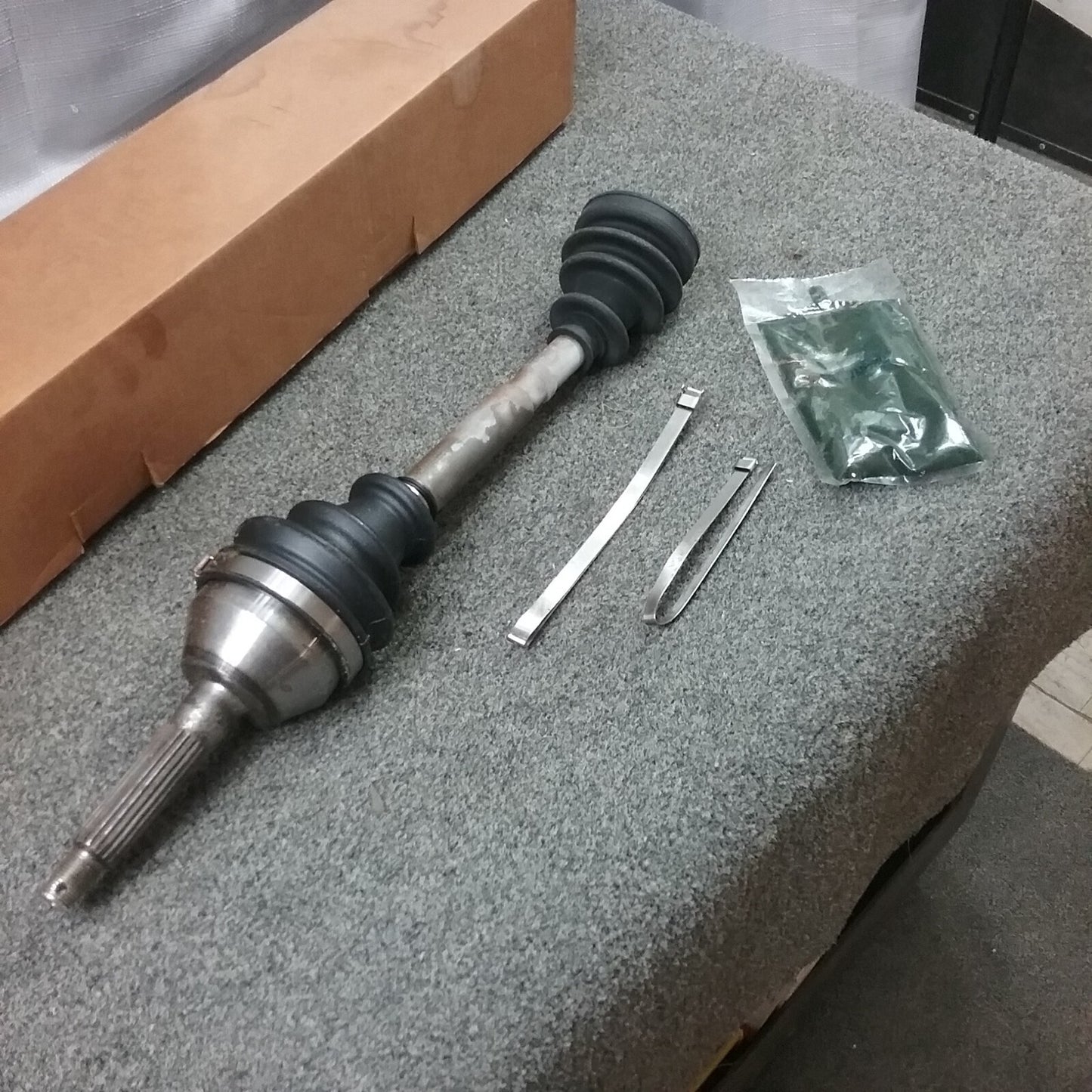 NEW J&M ATV AX54826 FRONT 1/2 SHAFT AXLE WITH BOOTS POLARIS SPORTSMAN 524-1826