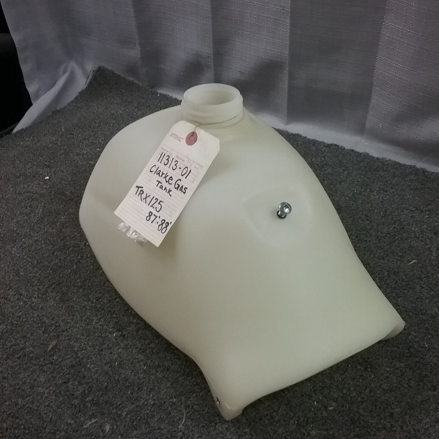 NEW CLARKE 11313-01 GASTANK REPLACES HONDA TRX125 87-88 FT49013 CAP NOT INCLUDED