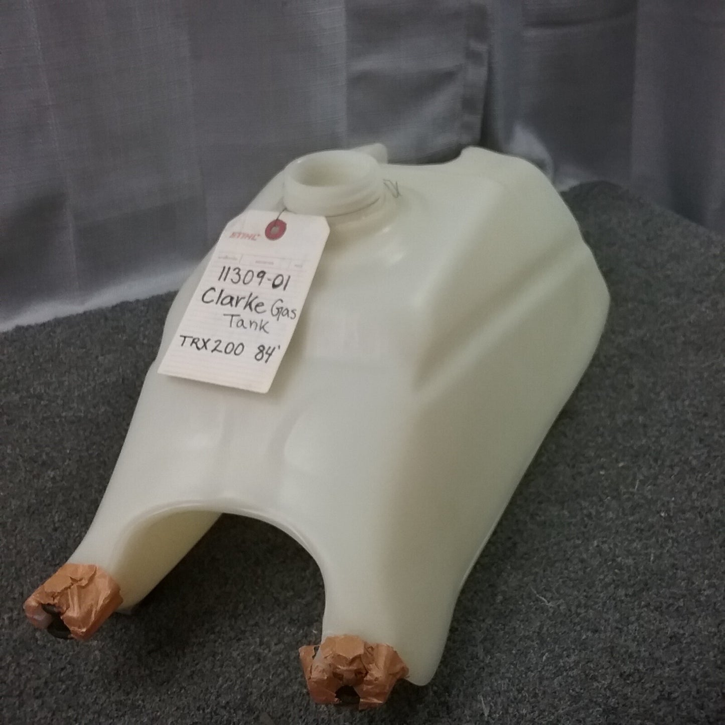 NEW CLARKE 11309-01 GAS TANK REPLACES HONDA TRX200 84 FT49014 CAP NOT INCLUDED