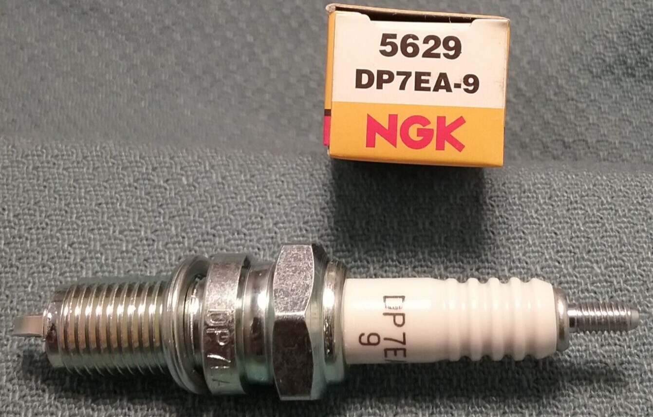 QTY 2, NEW NGK DP7EA-9 Nickel Spark Plug 5629 YAMAHA DP7-EA900-00-00 TT600 85-86