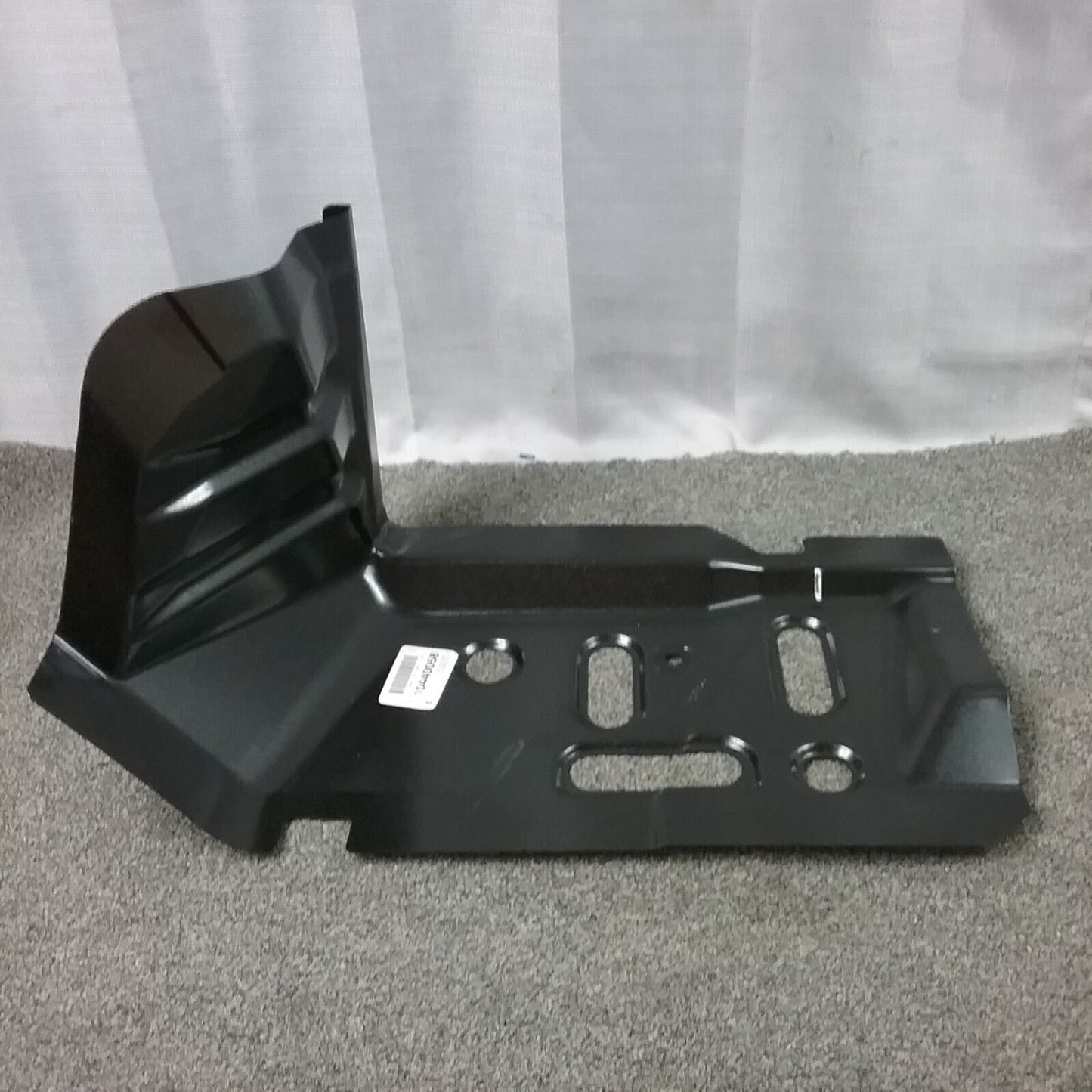 NEW GENUINE GM 10440058 RETAINER ASSEMBLY, BLACK