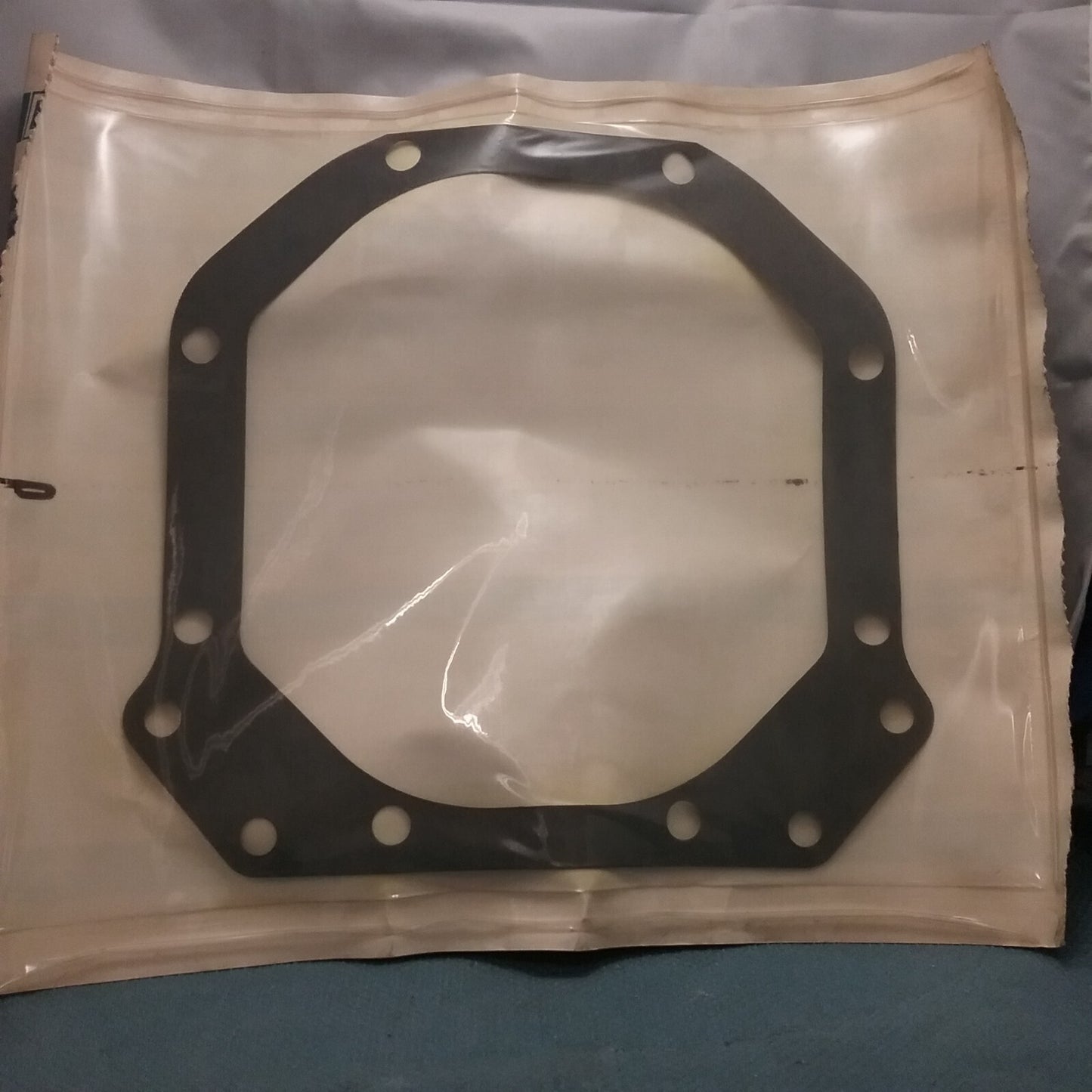 NEW GENIUNE GENERAL MOTORS 14009972 GASKET 10132898