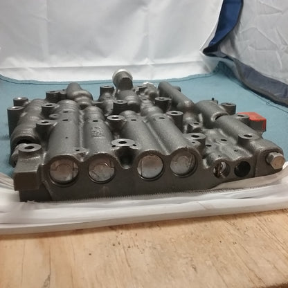 NEW GENIUNE GENERAL MOTORS 2264 TRANSMISSION VALVE BODY GM7 B113