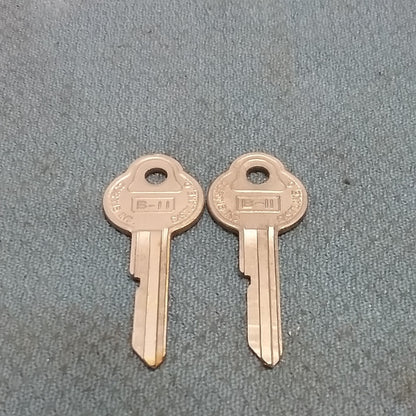 QTY 2 NEW CURTIS B-11 BLANK KEY FOR GM