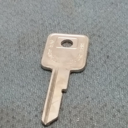 NEW CURTIS B50 C BLANK KEY FOR GM