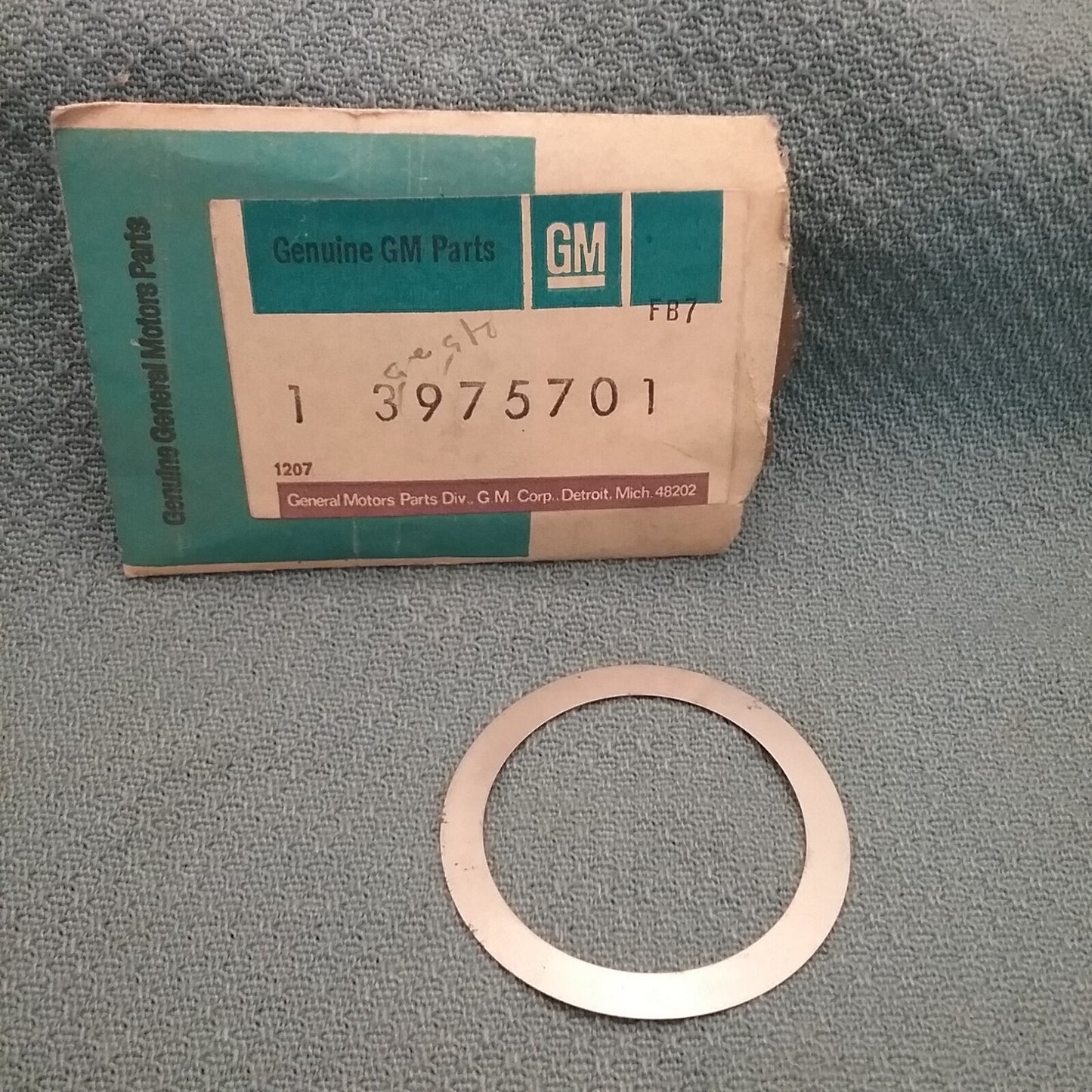 NEW GENUINE GM 3975701 Shim-(.015)