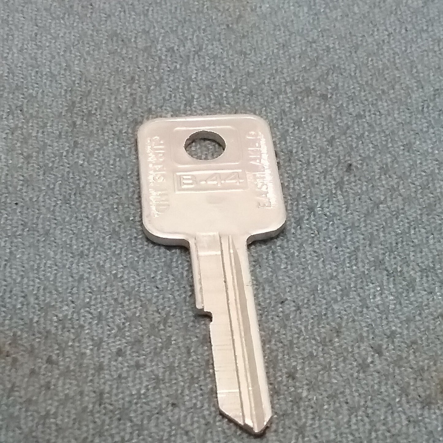 NEW CURTIS B-44 E BLANK KEY FOR GM